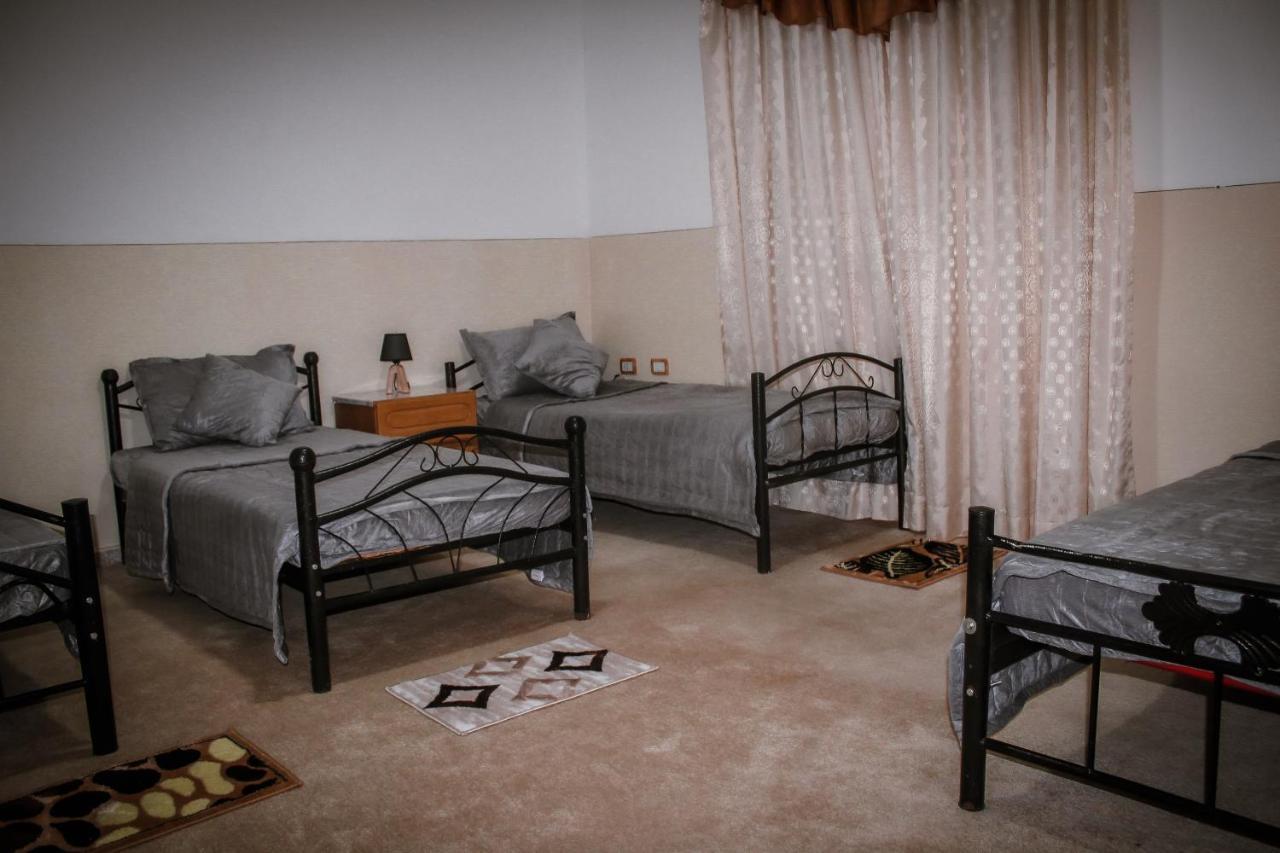 Hotel Petra Peace House à Wadi Musa Extérieur photo