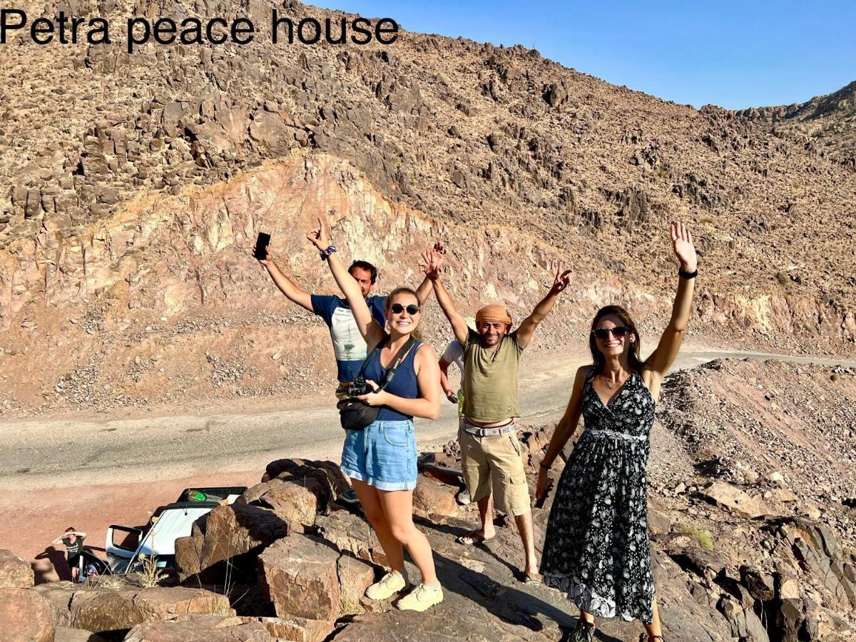 Hotel Petra Peace House à Wadi Musa Extérieur photo