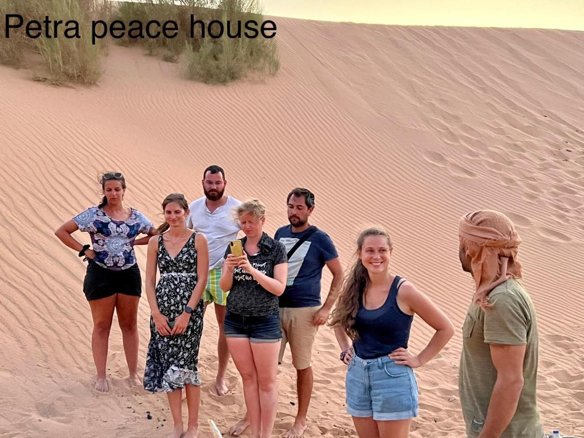Hotel Petra Peace House à Wadi Musa Extérieur photo